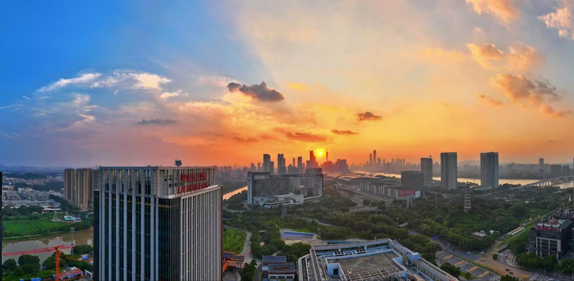Guangzhou Pazhou Ln Dongfang Hotel Exterior foto